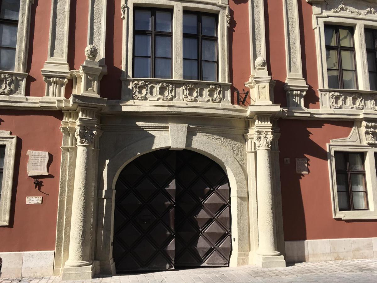 Enjoy Apartman Sopron Eksteriør bilde