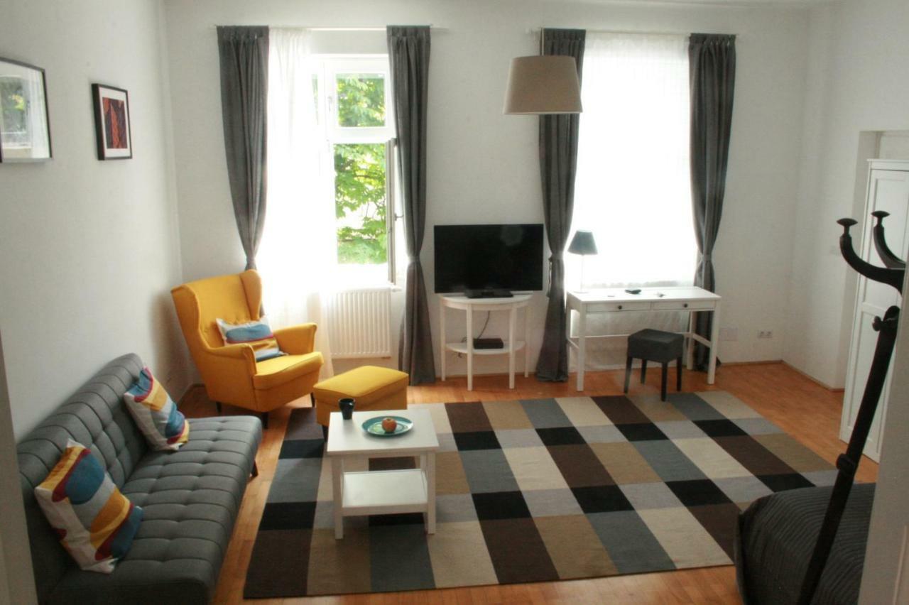 Enjoy Apartman Sopron Eksteriør bilde